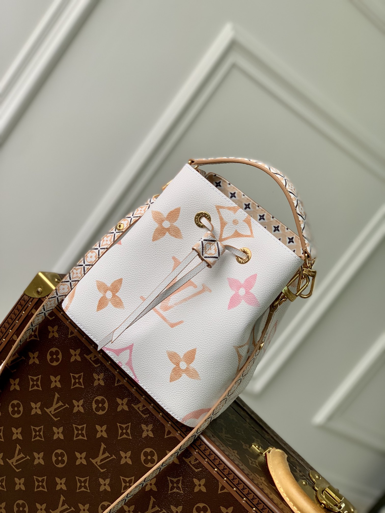 LOUIS VUITTON 路易威登Giant Monogram 印花M22985丝印手袋