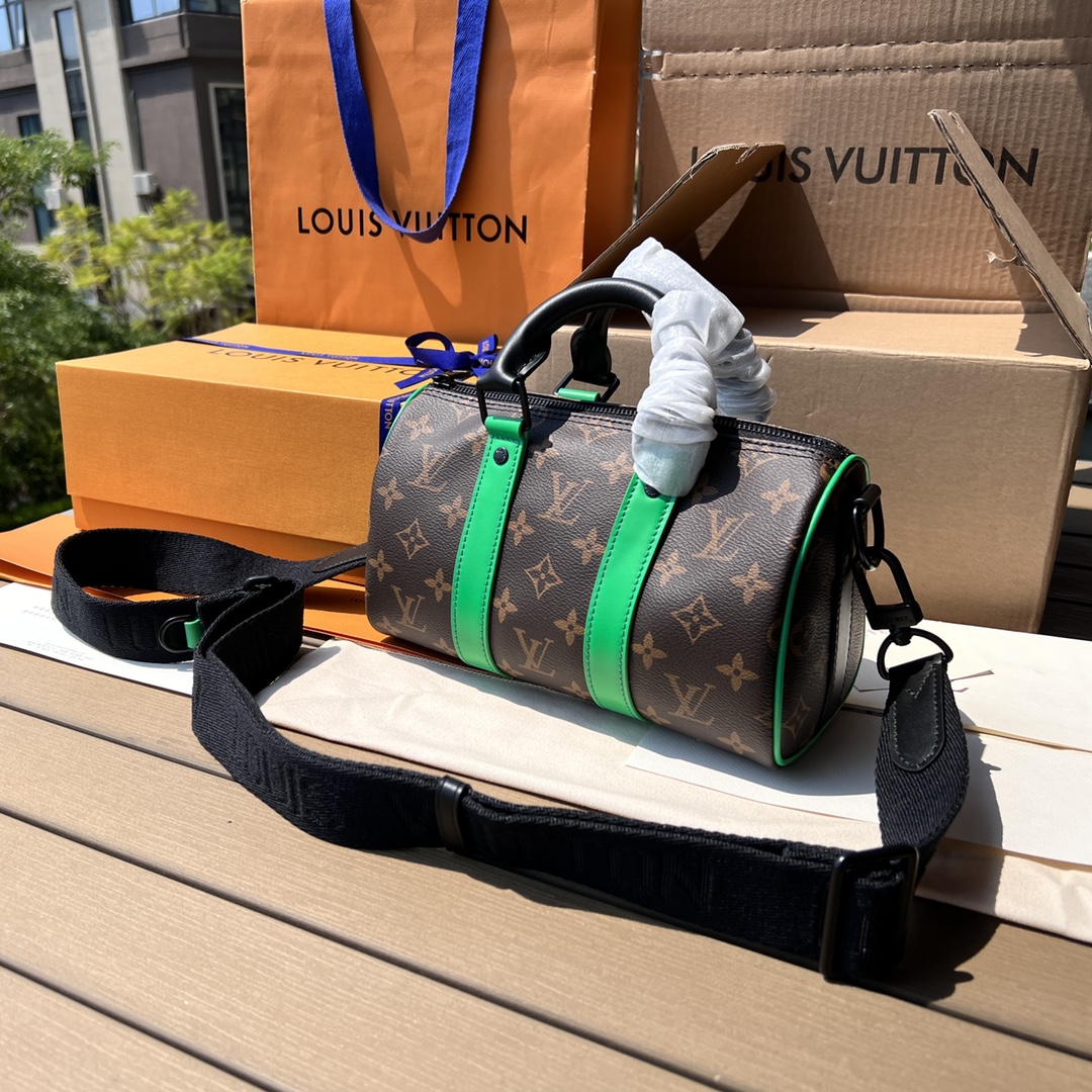 LOUIS VUITTON 路易威登经典Keepall 系列手袋